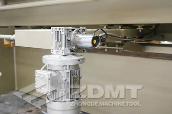 后擋料.jpg 后擋料.jpg