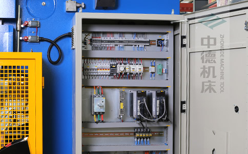 ZDPK-6325采用法國進(jìn)口施耐德元?dú)饧€(wěn)定耐用壽命長.jpg ZDPK-6325采用法國進(jìn)口施耐德元?dú)饧€(wěn)定耐用壽命長.jpg